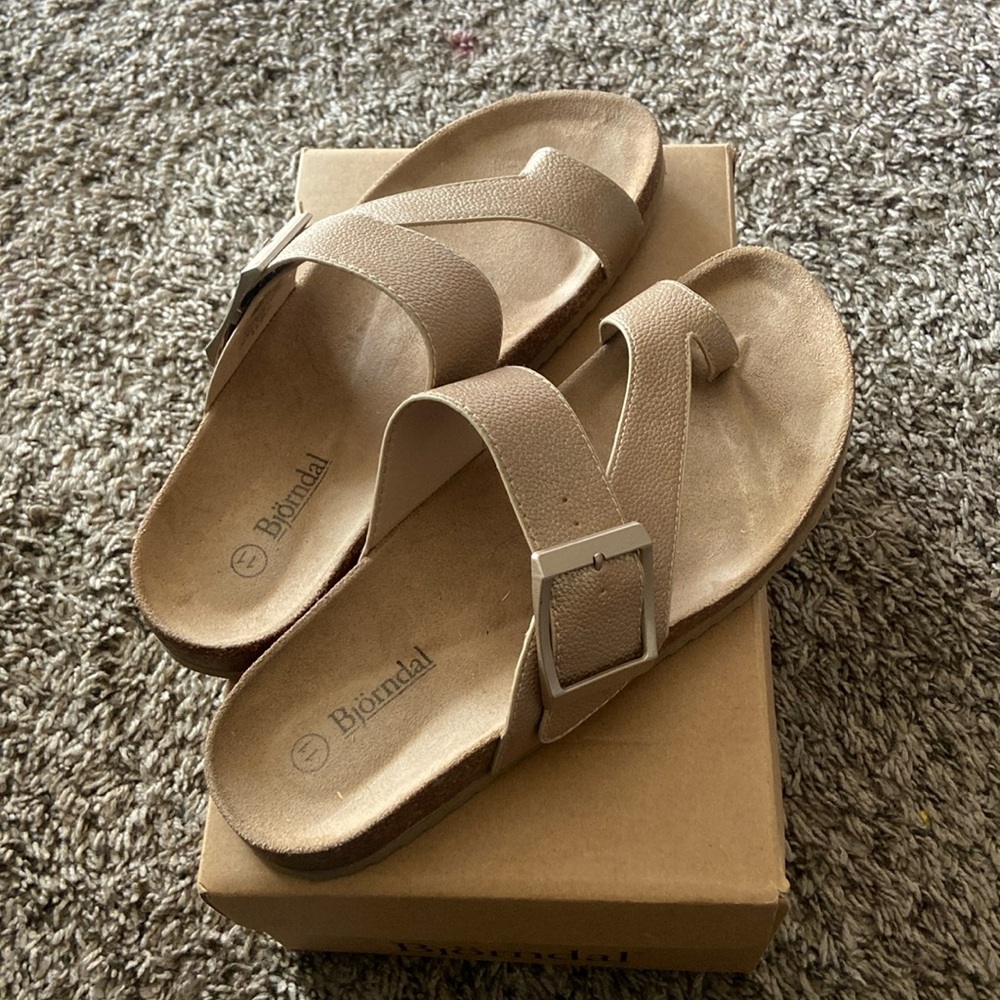 Women’s Sandals